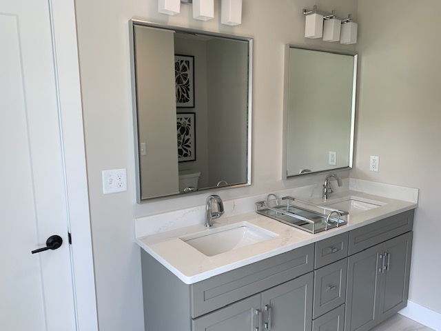 D60BCF54-0E75-4847-96A0-97A856B8F746